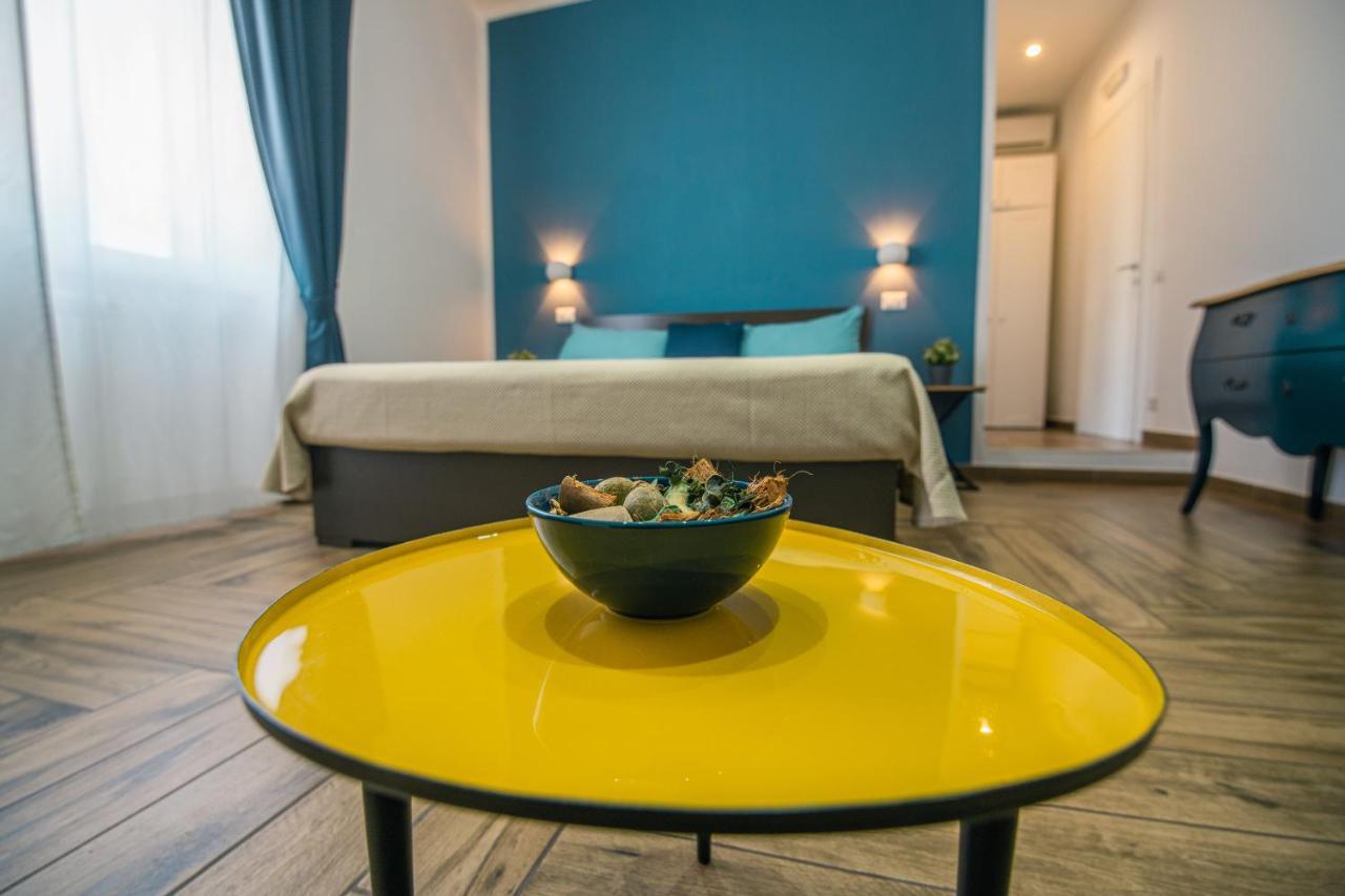 مبيت وإفطار Hub Ferroviario - 12 Posti Letto Per Il Tuo Gruppo A Napoli Con Wifi E Netflix المظهر الخارجي الصورة
