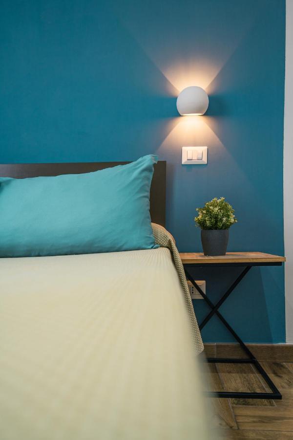 مبيت وإفطار Hub Ferroviario - 12 Posti Letto Per Il Tuo Gruppo A Napoli Con Wifi E Netflix المظهر الخارجي الصورة