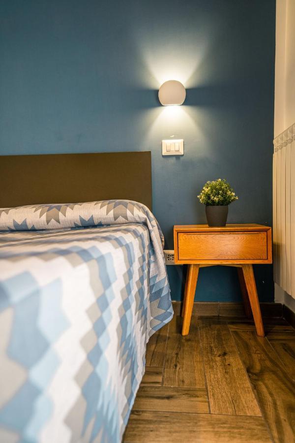 مبيت وإفطار Hub Ferroviario - 12 Posti Letto Per Il Tuo Gruppo A Napoli Con Wifi E Netflix المظهر الخارجي الصورة