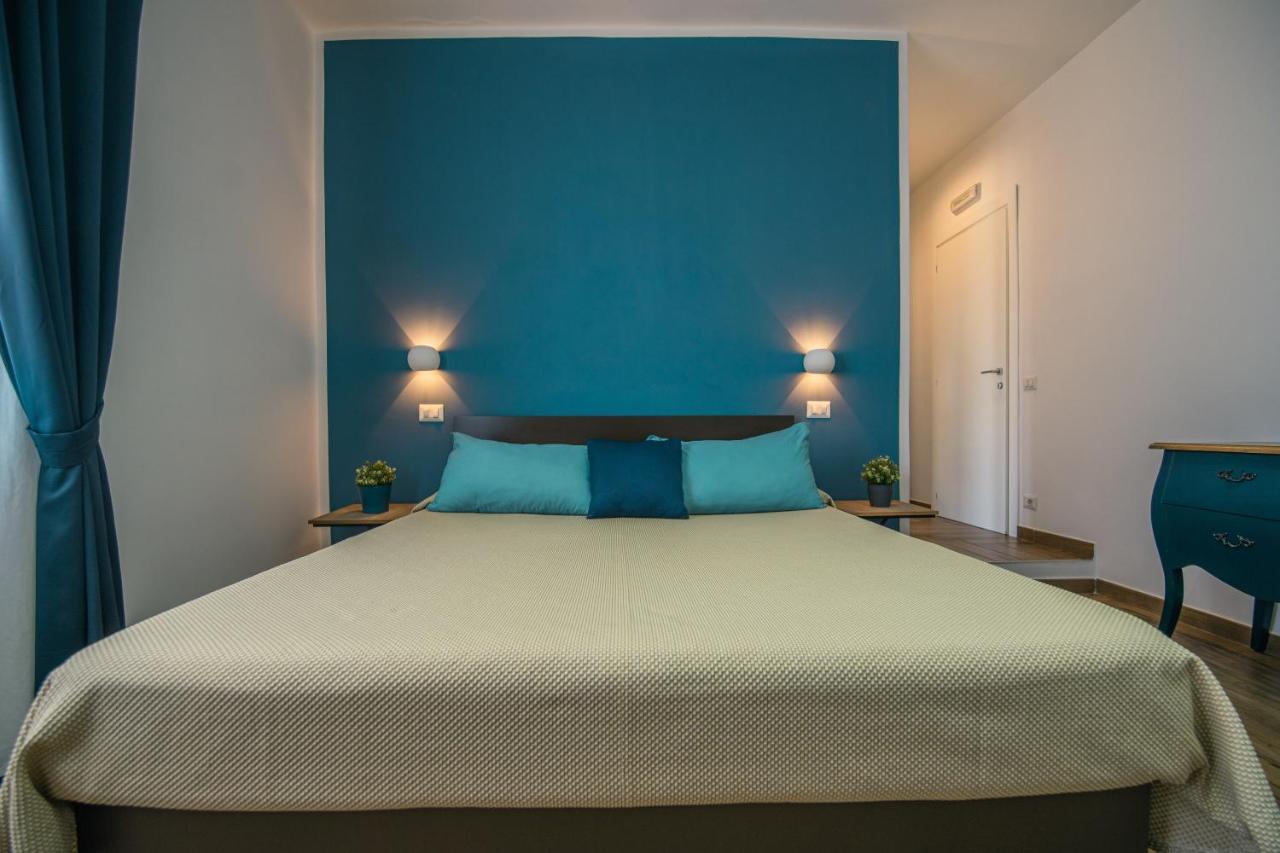مبيت وإفطار Hub Ferroviario - 12 Posti Letto Per Il Tuo Gruppo A Napoli Con Wifi E Netflix المظهر الخارجي الصورة